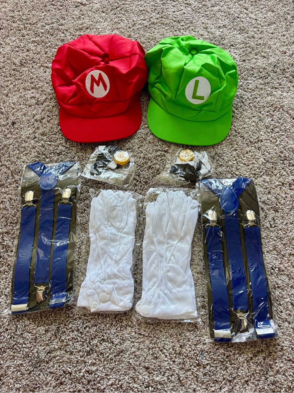 NIP Super Mario & Luigi Costume Accessories Set - Hats, Gloves, Suspenders etc
